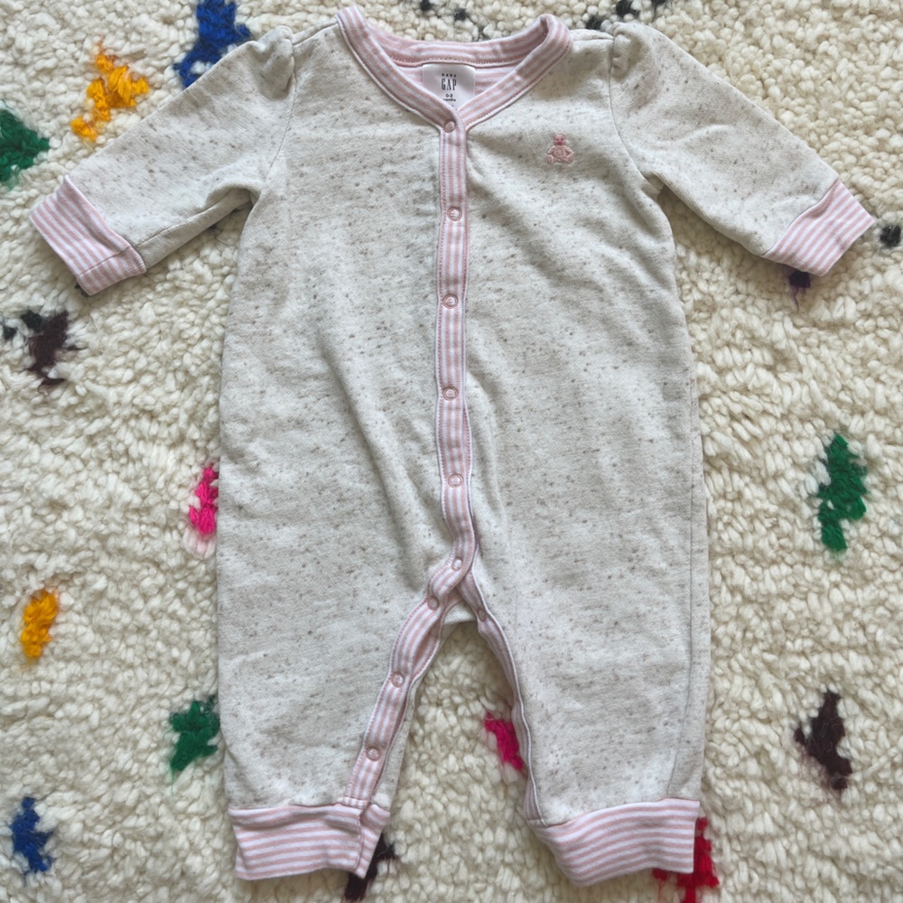 SOLD Fleece Lined Baby Gap Snap PJ’s (S 0-3m)